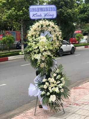 Đặt Hoa Đám Tang Nhà Bè Giao Hàng Tận Nơi
